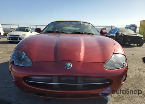 2005 Jaguar Xk8 z USA, uszkodzony, nr VIN SAJDA42C852A42381